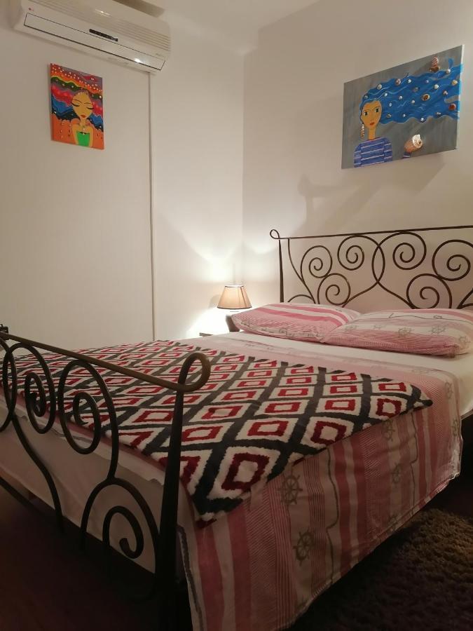 Apartment Nikolina Трогир Экстерьер фото