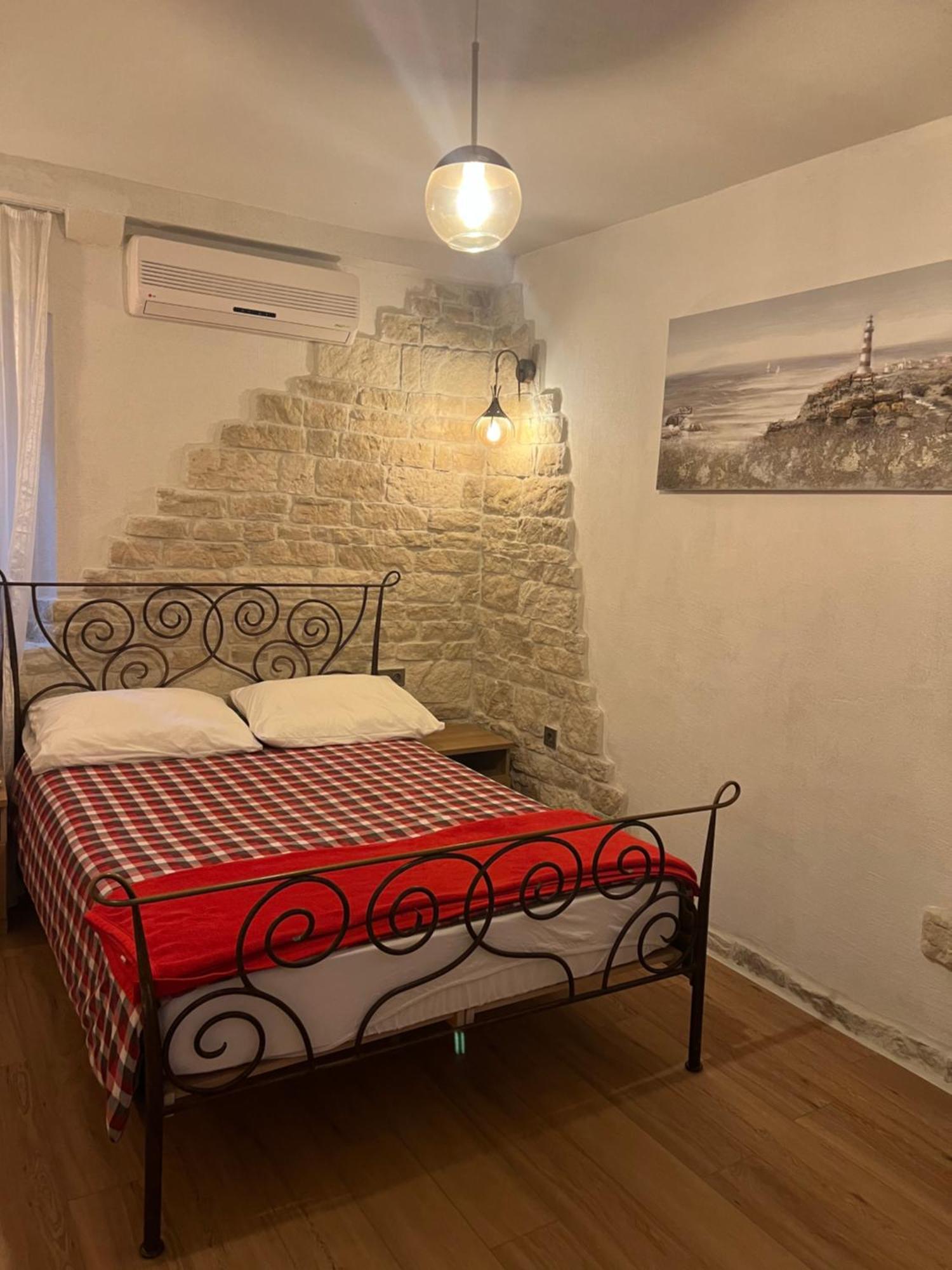 Apartment Nikolina Трогир Экстерьер фото