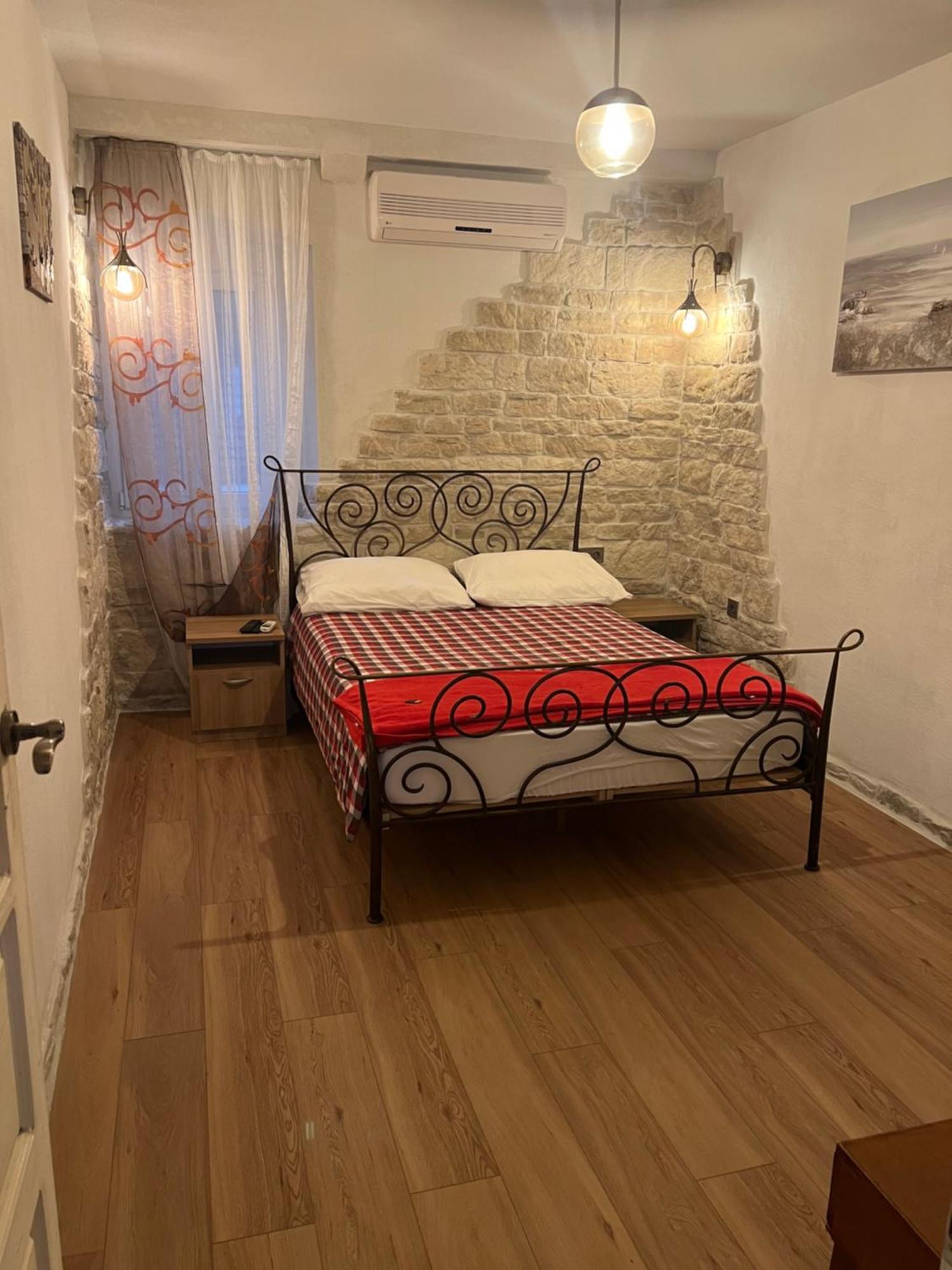 Apartment Nikolina Трогир Экстерьер фото