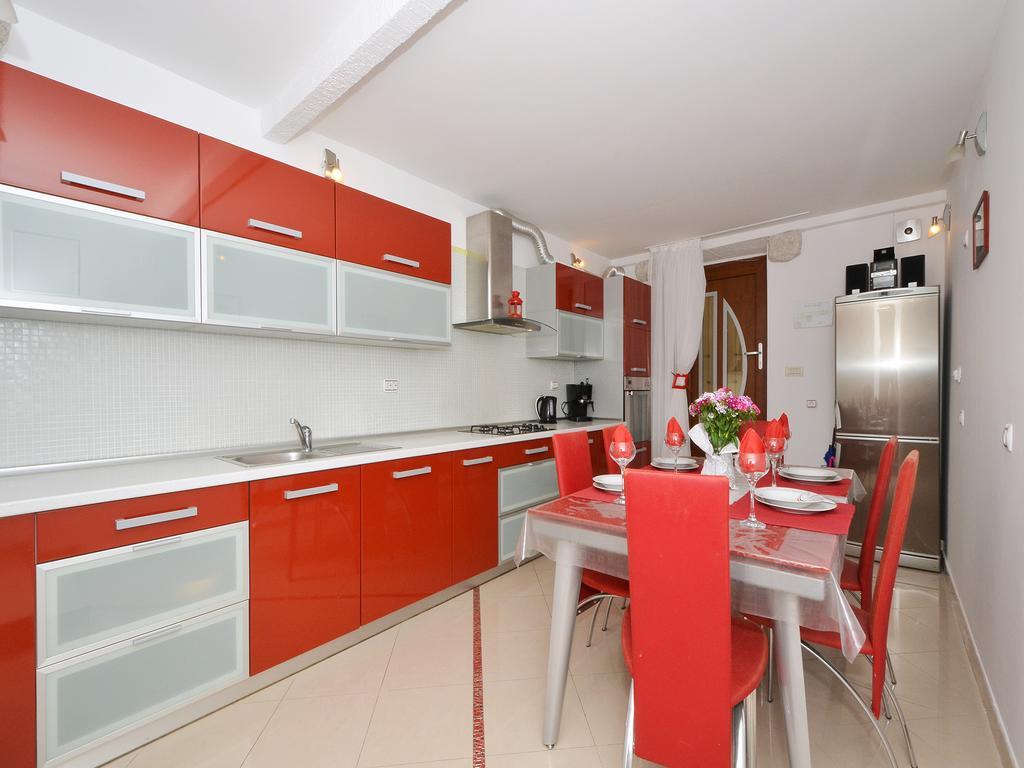Apartment Nikolina Трогир Экстерьер фото