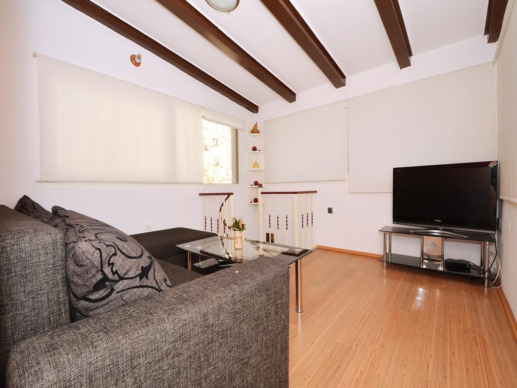Apartment Nikolina Трогир Экстерьер фото
