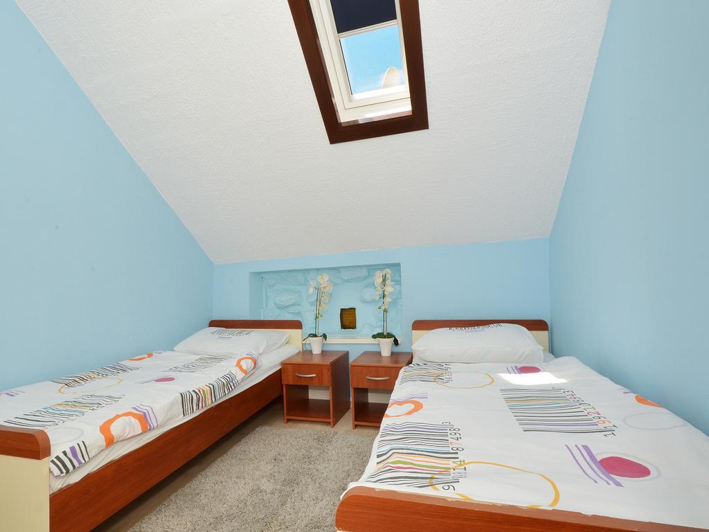 Apartment Nikolina Трогир Экстерьер фото